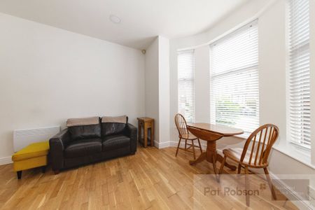 Akenside Terrace, Newcastle Upon Tyne - Photo 2