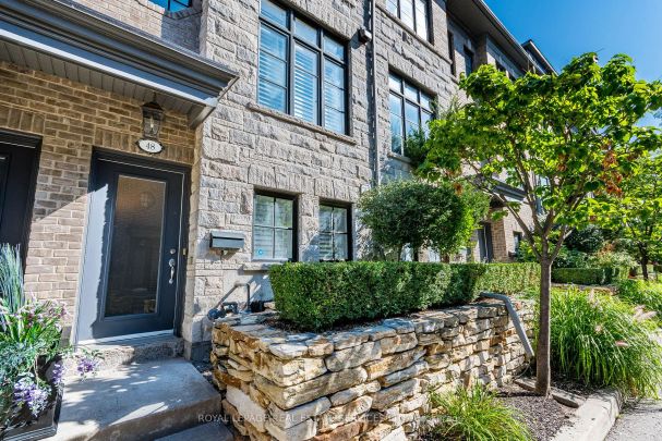 Condo Townhouse For Lease | W9245254 - Photo 1