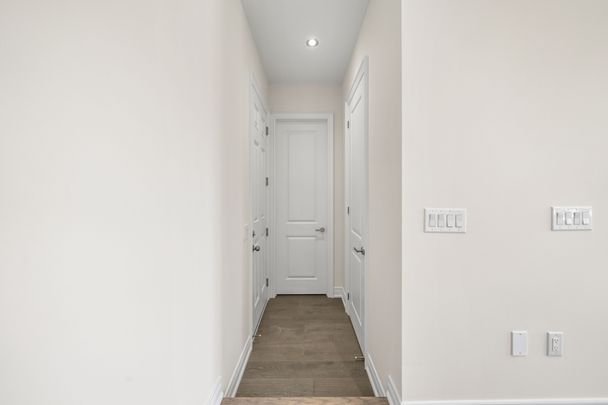 For Lease - 261 Seaview Heights, East Gwillimbury, Ontario - Photo 1