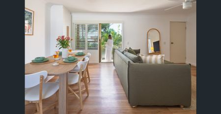 Bright, Breezy Fully Furnished Coastal Living in the Heart of Buddina - Photo 3