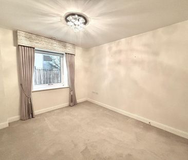 2 bedroom ground floor flat to rent - Photo 5