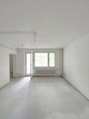 Heimwerker aufgepasst: Familienwohnung mit viel Potenzial zu vermieten! Ab sofort! - Photo 1