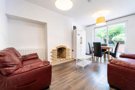 5 bedroom house to rent - Photo 3