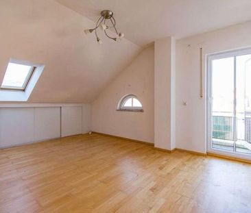 Schöne und helle 4-Zimmer Dachgeschosswohnung in Wolfratshausen - Foto 1