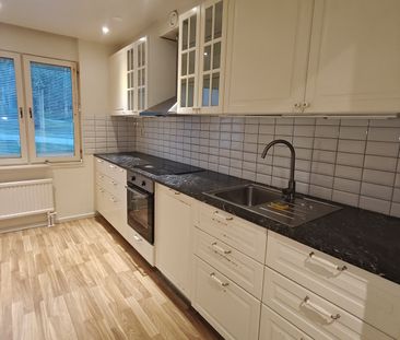 Höglundavägen, Jordbro - Photo 3