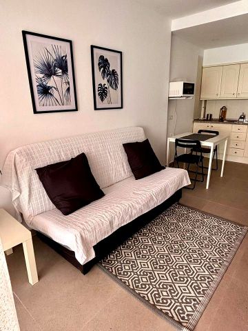 SPECTACULAR APARTMENT IN LOS CRISTIANOS! - Photo 5