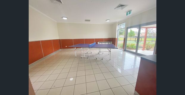 2 Bedroom Apartment with Timber Floor in a Resort Complex - Photo 1