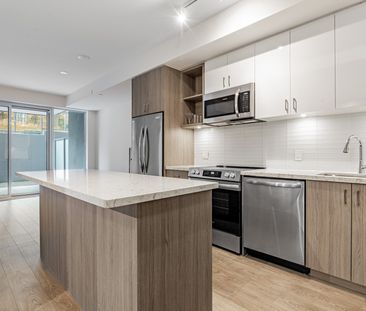 For Lease - 333 Sunseeker Avenue Unit# G7, Innisfil, Ontario - Photo 3