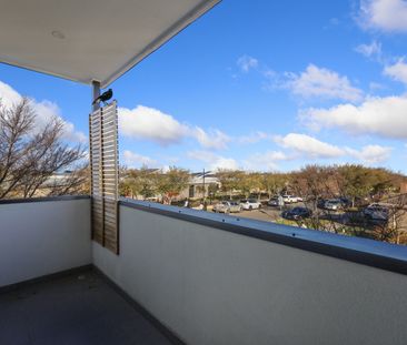 17 Guava Street, Kalkallo VIC 3064 - Townhouse For Rent | Domain - Photo 2