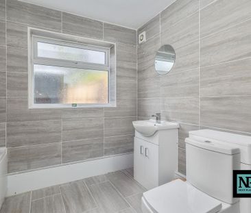 2 bedroom end of terrace house to rent - Photo 6