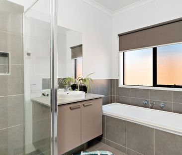 Spacious, Modern Family Living with Energy-Saving Extras - Photo 4