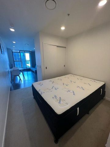 Cozy studio apartment available now - Photo 2