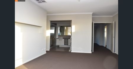 Elegant Family Home in an Enviable Location...!!! - Photo 5