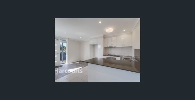 Beautiful 3-bedroom Townhouse... - Photo 1