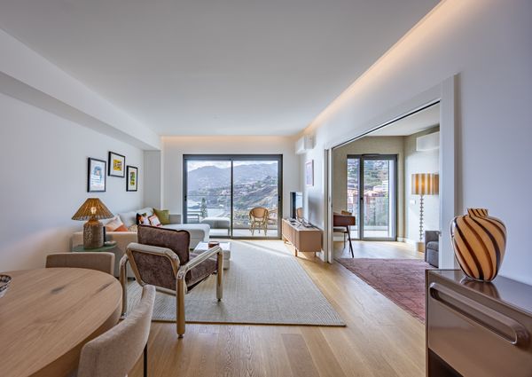 APARTAMENTO T3 | VISTA MAR | ESTRADA MONUMENTAL
