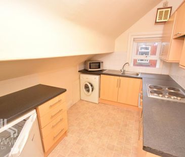 2 bedroom flat to rent - Photo 3