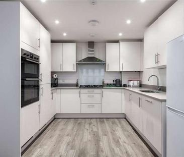 Spring Grove, Bapchild, Sittingbourne, Kent, ME10 - Photo 4