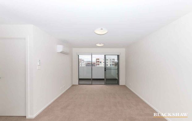 Times Square - Photo 1