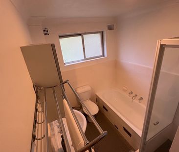 Willoughby - Photo 5