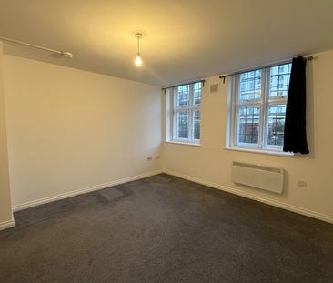 20a High Street, Woking, Surrey , GU21 - Photo 1