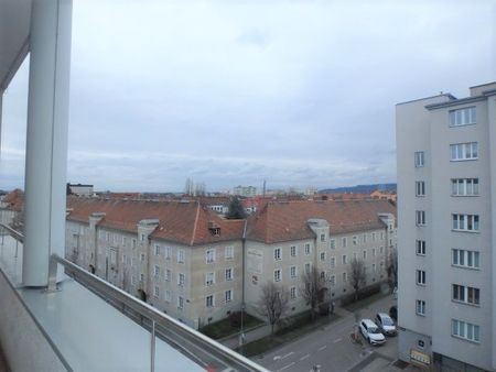 3-Zimmer Wohnung mit Balkon im letzten Liftstock - Photo 2