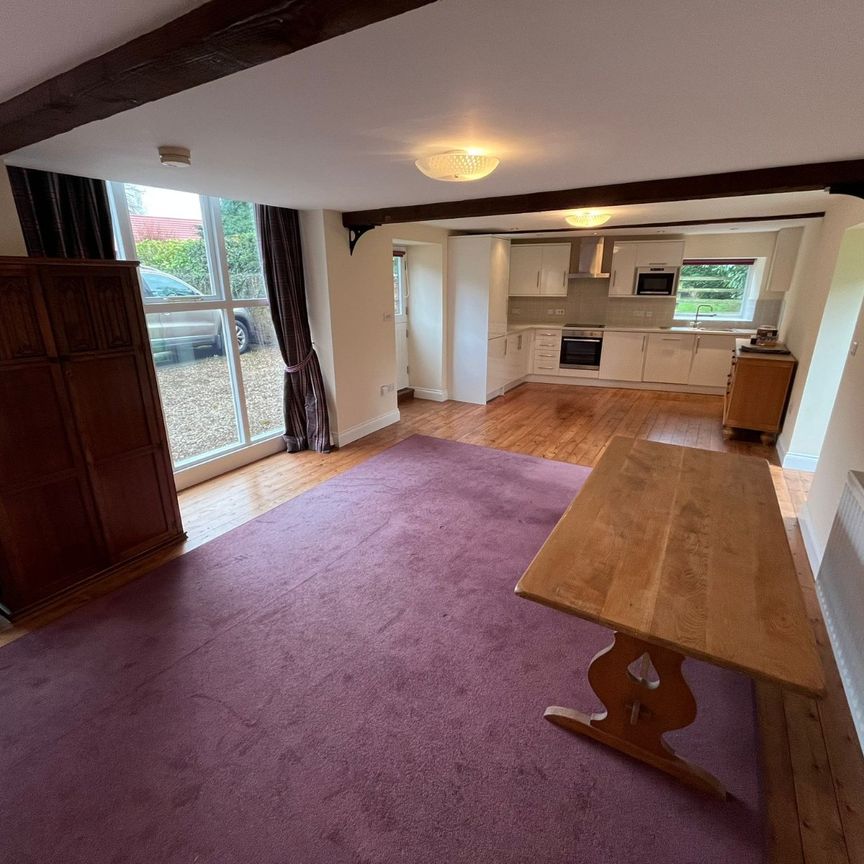 3 bedroom detached house to rent - Photo 1
