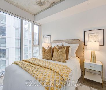 Riverside Square Lofts 15-45 , #907 - Photo 1