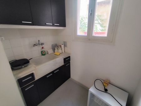 Διαμέρισμα για ενοικίαση Λυκαβηττός (Κολωνάκι - Λυκαβηττός) - Φωτογραφία 3