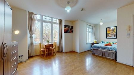 Studio Flat, Park Avenue, NW2 - Photo 2