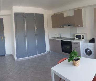 Location Appartement 2 pièces 36m² POISSY 78300 - Photo 2