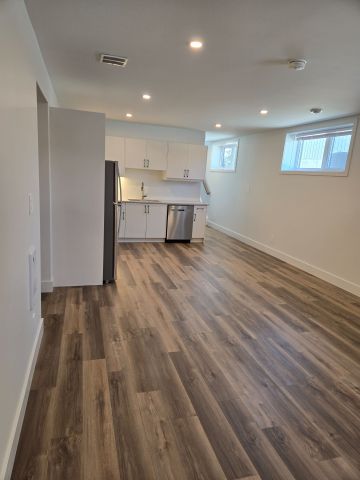 For Lease - 8 Aldersgate Drive Unit# B, Belleville, Ontario - Photo 2