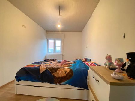 Ruime woning met drie slaapkamers - Foto 2