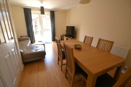 Price £1,495 pcm - Available 06/02/2025 - Part Furnished - Photo 2