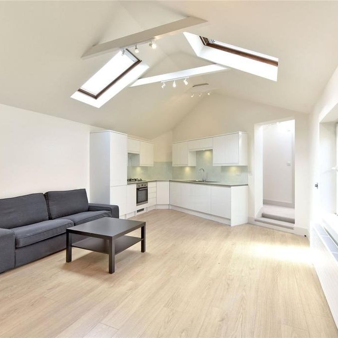 3 Bed Bungalow, Latchmere Road, SW11 - Photo 1