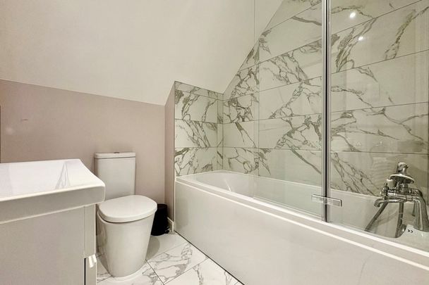 Taverners Way, HODDESDON - Photo 1