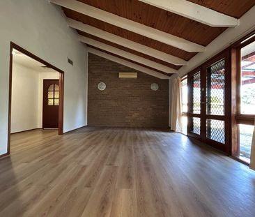 Family-Friendly 3-Bedroom Home with Large Backyard & Excellent Comfort - Photo 4