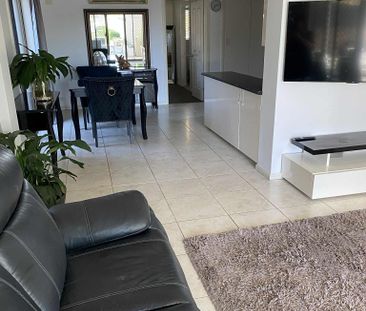 Broadbeach Waters - Photo 6