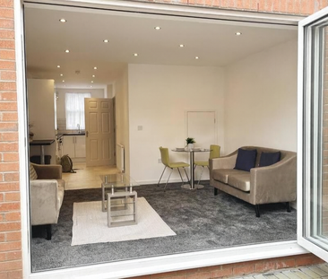 4 Bed Student Accommodation - Photo 4