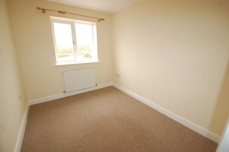 2 bedroom townhouse to rent - Photo 3