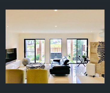 A Contemporary Double-Storey Residence with Three Bedrooms Built fo... - Photo 2