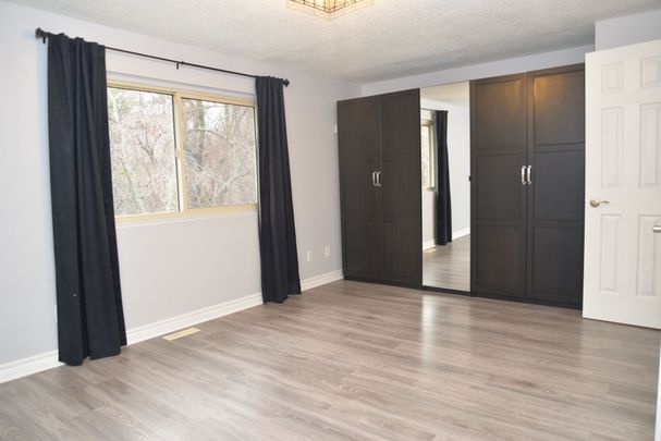 For Lease - 338 Homestead Court, Oshawa, Ontario - Photo 1