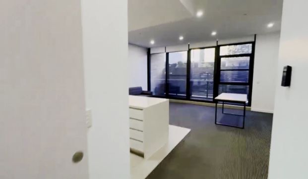 3 bed 2 bath - Photo 1