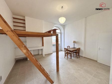 Location Appartement 2 pièces 53m² TOULON 83000 - Photo 3