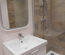 Location Appartement 1 pièce 24m² HYERES 83400 - Photo 3