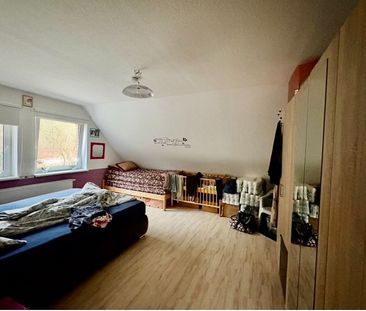 Großzügige 6-Zimmer Maisonettewohnung mit Garten! - Photo 3