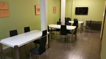 North Melbourne - Photo 2