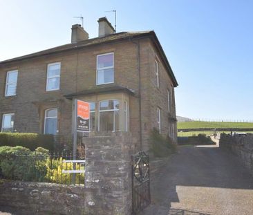 3 bedroom semi-detached house to rent - Photo 2
