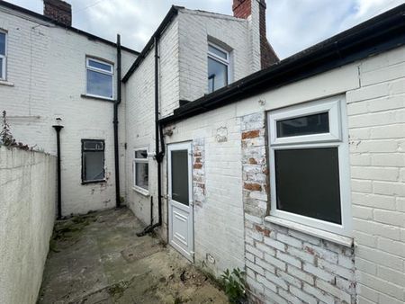 Hampden Street, Middlesbrough, South Bank - Photo 5