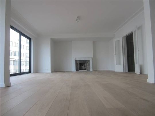 Appartement te huur - Photo 1