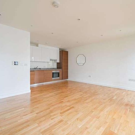 Merle Mansions, Stratford, E20 - Photo 1